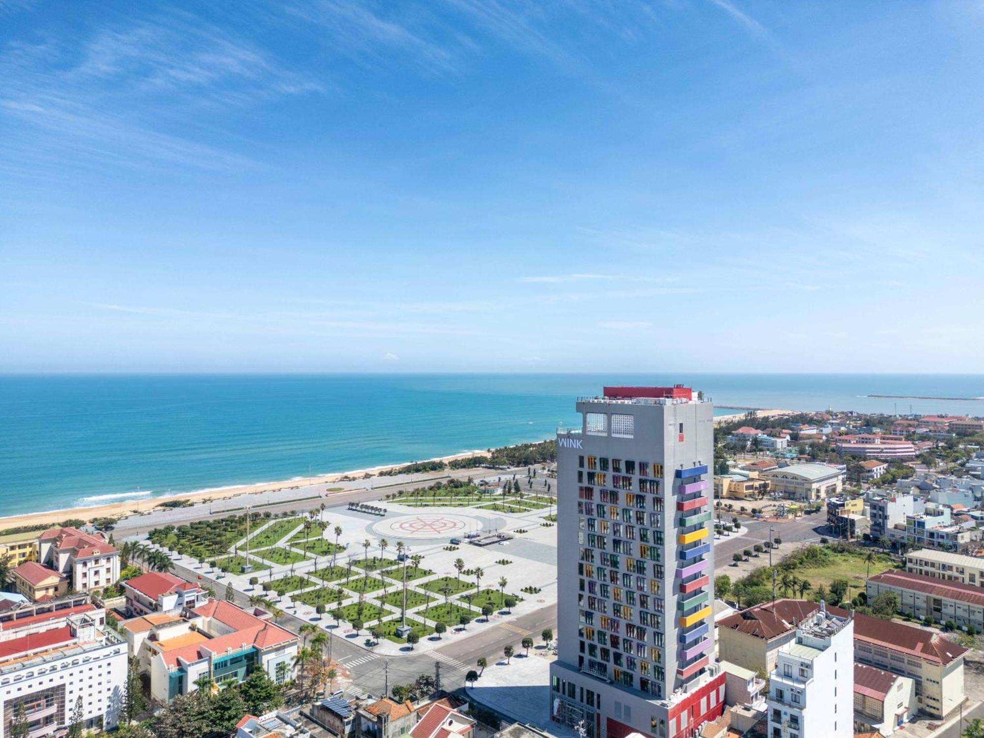 Wink Hotel Tuy Hoa Beach - 24Hrs Stay & Rooftop Pool Bar Luaran gambar